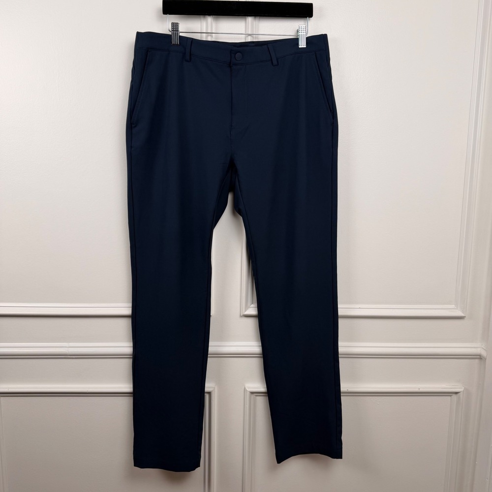 Greg Norman Men's 34x32 Navy‎ Blue Performance Golf Pants NWT
